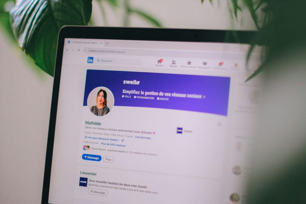 how to become job-ready before graduation: Linkedin profile