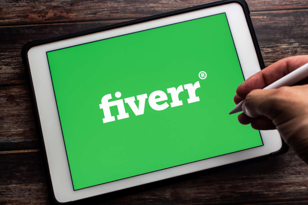Fiverr for Beginners: Easy 2026 Setup Guide to Get Your First Client -