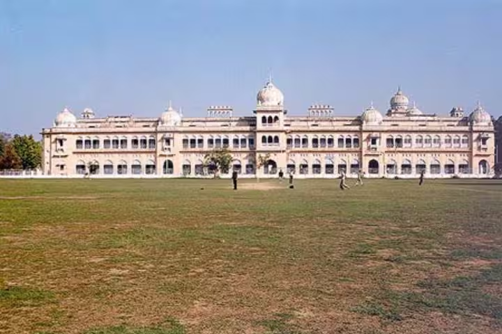 University of Lucknow Admission 2026: Complete Guide to Eligibility, Application Process, Fees & Important Dates 2 University of Lucknow Admission