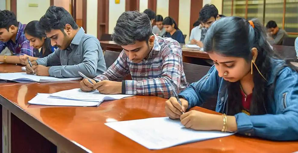 7-Step Guide to Clear the IIT Entrance Exam  -